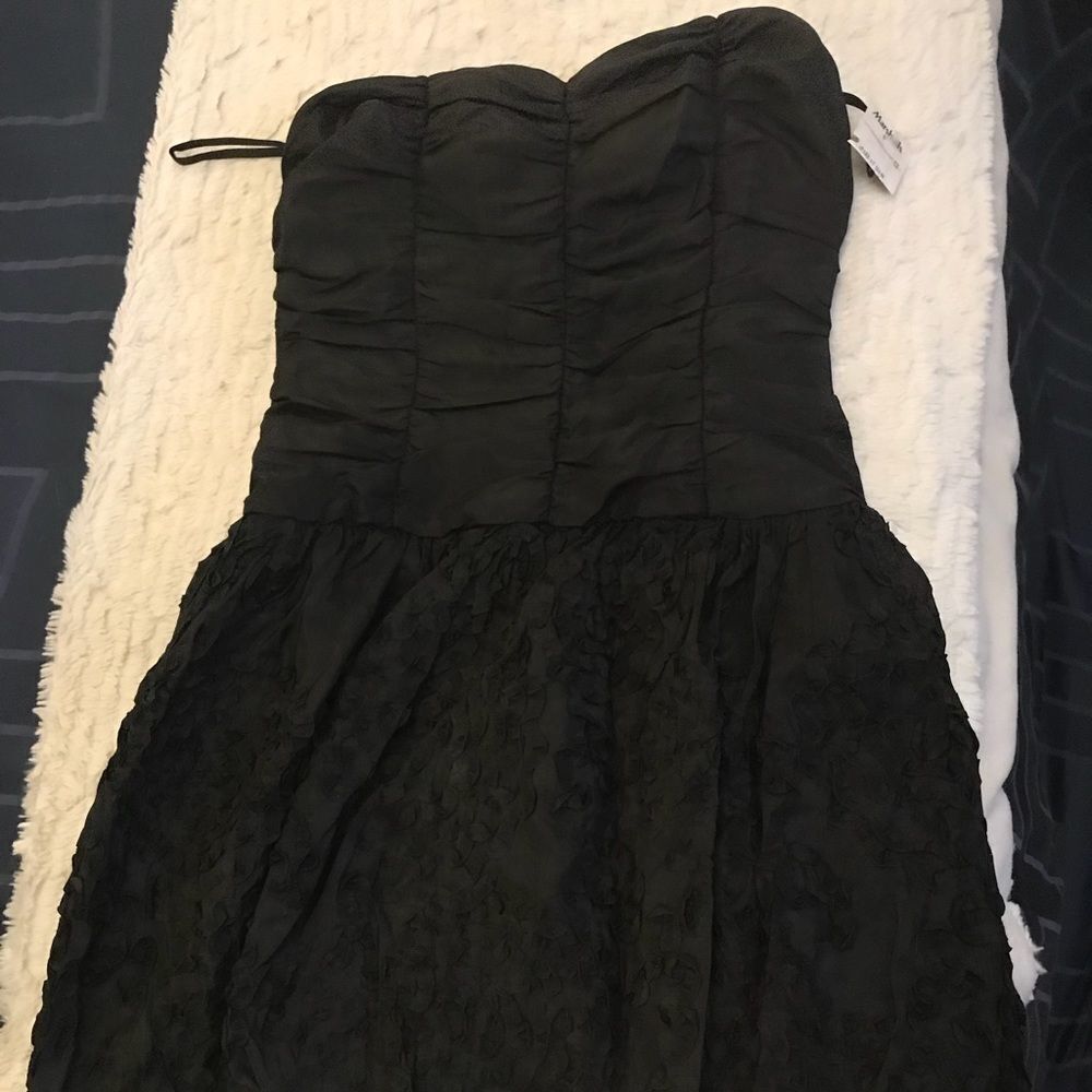 Cute little black dress